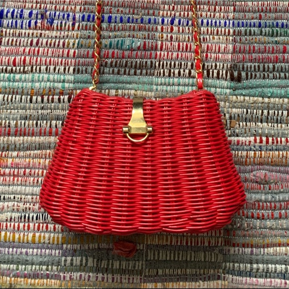 Pink wicker purse - Picture 1 of 2